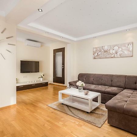 Apartman Javor Leilighet Otočac Eksteriør bilde