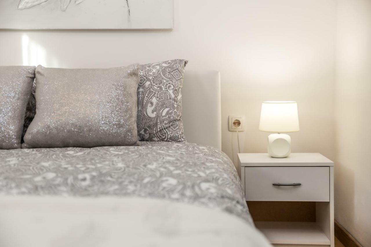 Apartman Javor Leilighet Otočac Eksteriør bilde