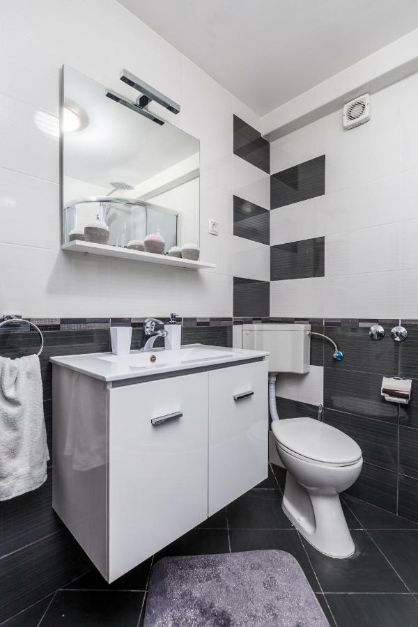 Apartman Javor Leilighet Otočac Eksteriør bilde