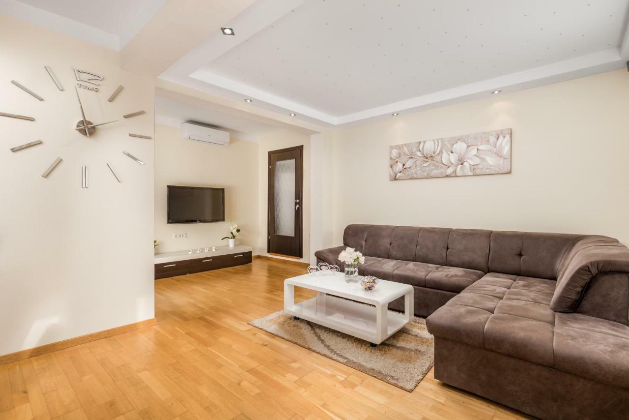 Apartman Javor Leilighet Otočac Eksteriør bilde