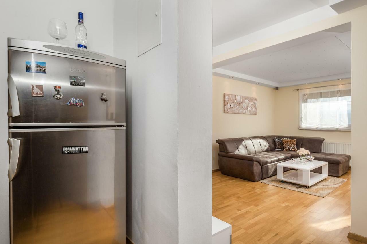 Apartman Javor Leilighet Otočac Eksteriør bilde